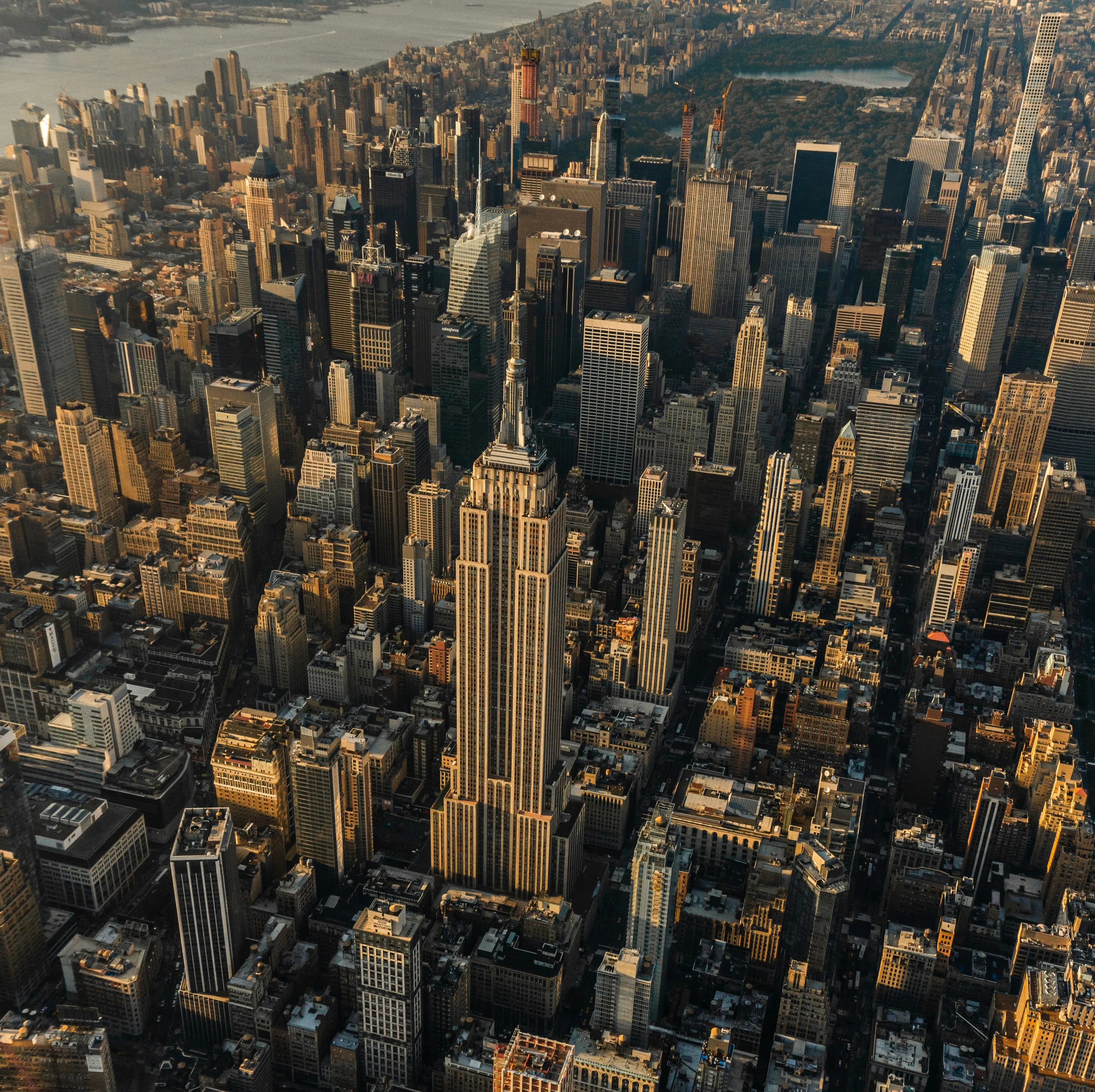 Midtown Manhattan skyline at night, the New York City area WallaceWilliam staffs